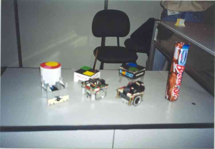 robot_1.jpg (70KB)